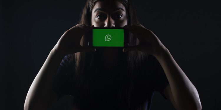 how scammers hack whatsapp
